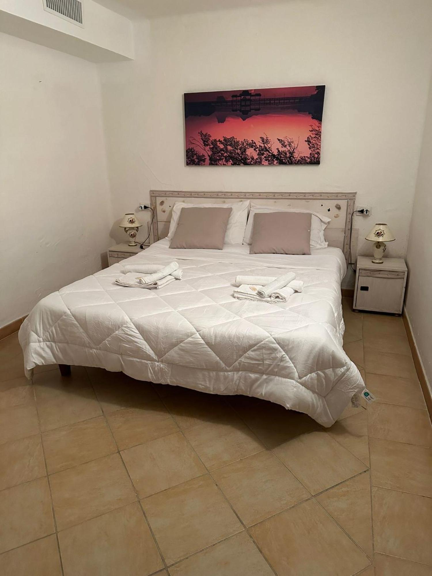Lightblue-Celeste Central Apartment In Porto Rotondo Ngoại thất bức ảnh
